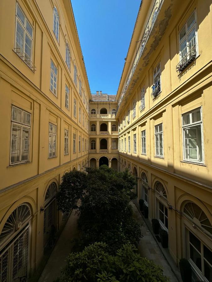 Old Town Apart Διαμέρισμα Βουδαπέστη Εξωτερικό φωτογραφία